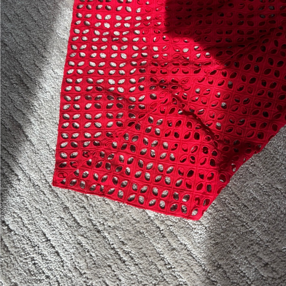 Carolina Herrera Red Eyelet Asymmetrical Shirt Dress size 6 - Picture 12 of 15